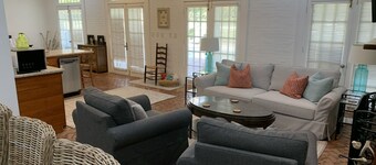 Private oasis on the grounds of Historic Ravenna Antebellum Mansion