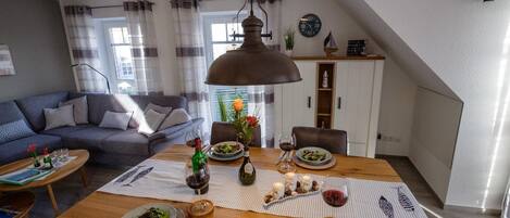 تناول الطعام