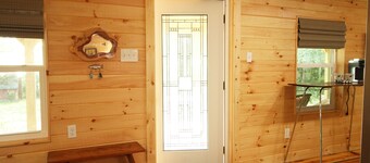 Cabin Farmhouse on the Space Coast