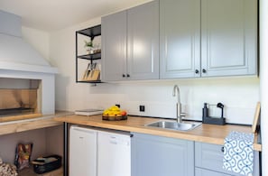 Kühlschrank, Ofen, Herdplatte, Geschirrspüler