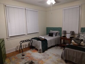 2 bedrooms, iron/ironing board, travel cot, WiFi