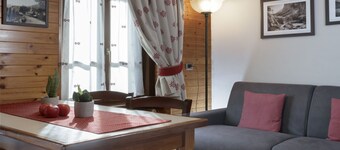 Maison Maquignaz - welcoming family home with terrace and boot-warmer