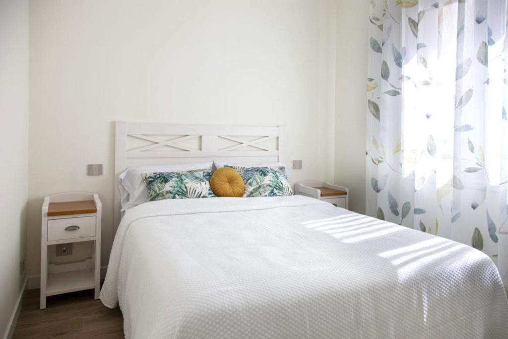 1 soverom, strykejern/-brett, wi-fi (inkludert) og sengetøy