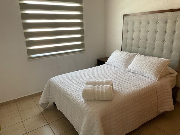 3 bedrooms, WiFi - Casa Arroyo al Norte de la Ciudad (Aguascalientes)