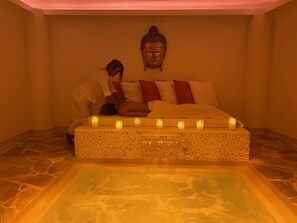 Salas para tratamentos a dois, tratamentos corporais, aromaterapia