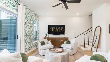 Smart TV, stereo