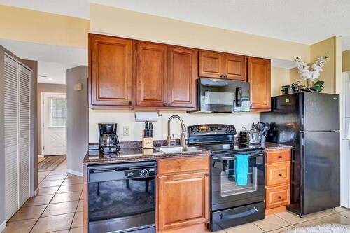 Cozy Family Condo with Marina In Branson MO