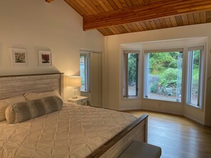 3 habitaciones, escritorio, wifi gratis y ropa de cama 