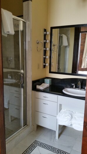 Luxury-Studiosuite | Badezimmer