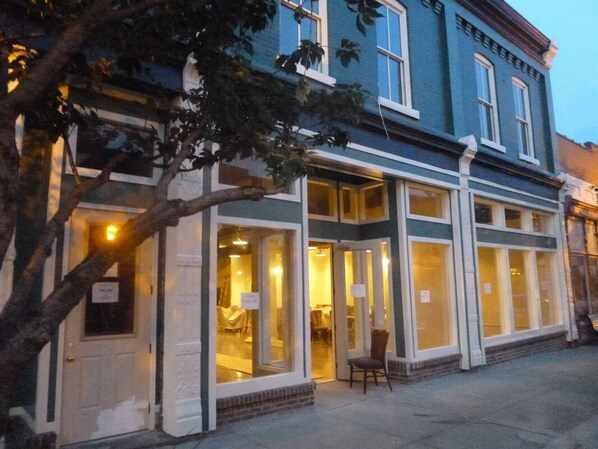 Exterior - Trail Suites Inn (Lawrenceburg)