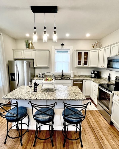 Modern Victorian - 1910 Guesthaus