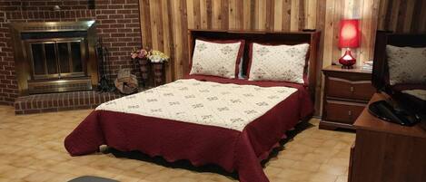 1 bedroom, iron/ironing board, free WiFi