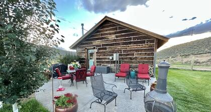 gorgeous modern cabin on private ranch