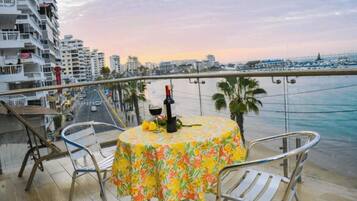 Panoramic Suite, 1 King Bed with Sofa bed, Beach View | Beach/ocean view
