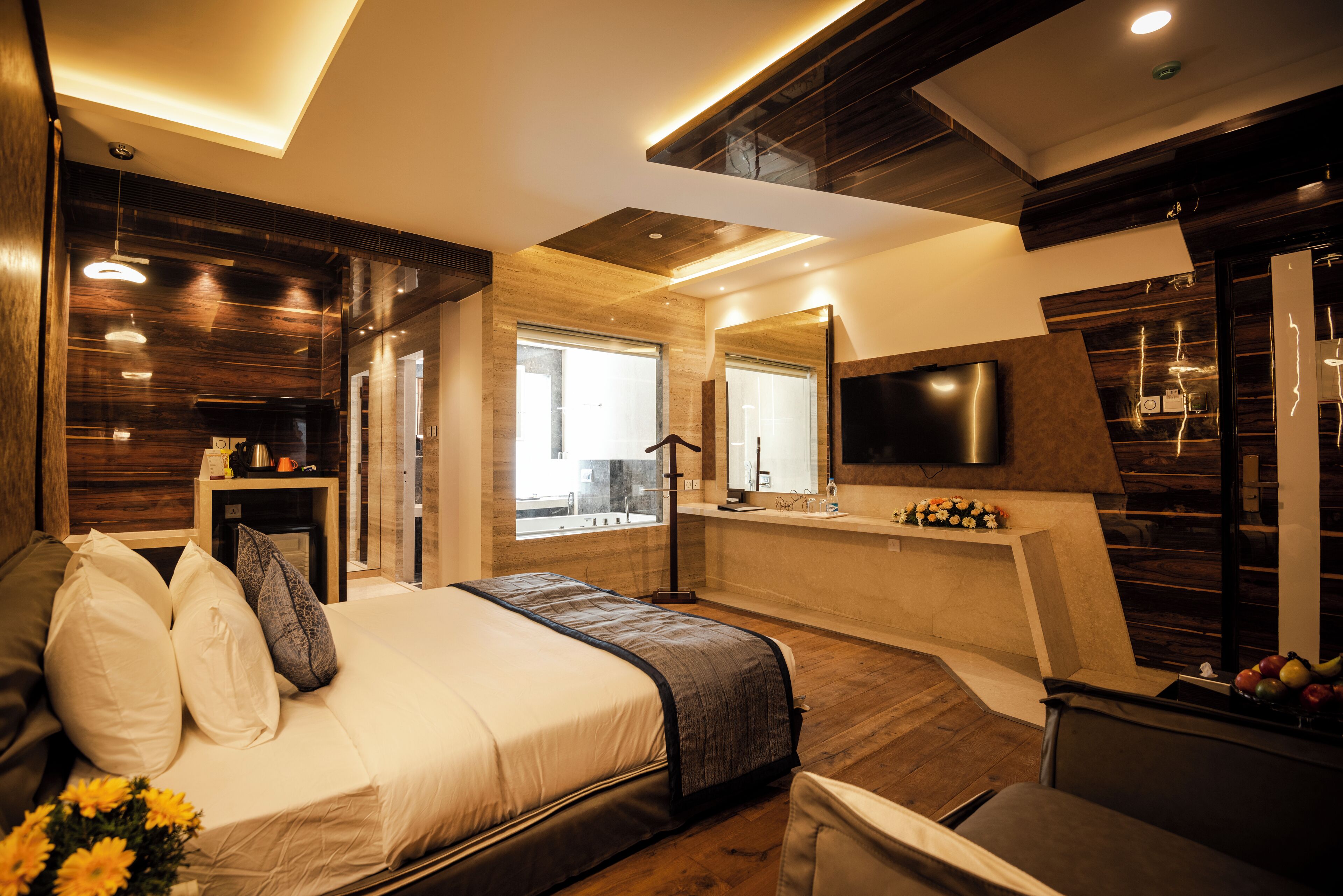 Minibar, escritorio, sistema de insonorización y wifi gratis 