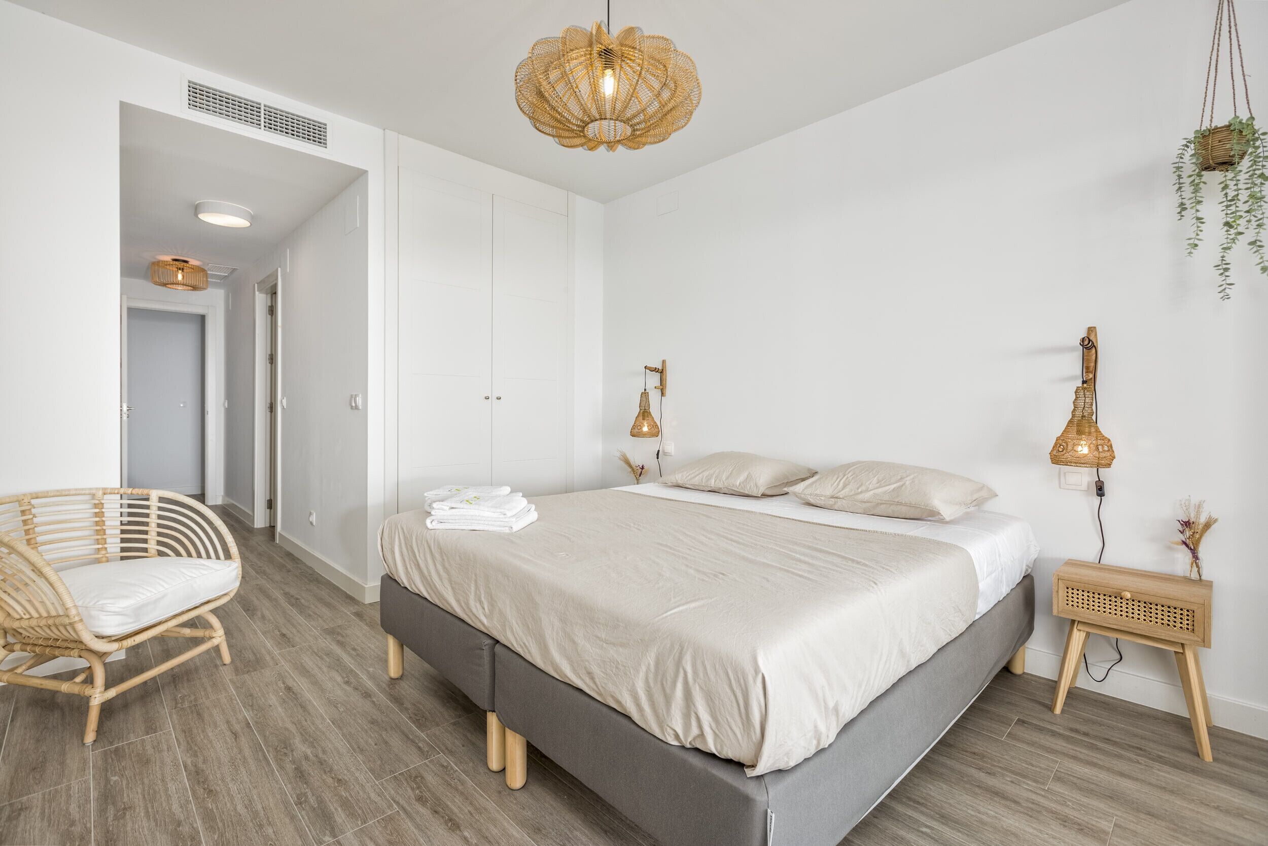 3 bedrooms, in-room safe, iron/ironing board, free WiFi