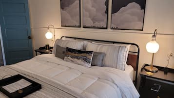 Deluxe Room | Pillow-top beds, individually decorated, individually furnished