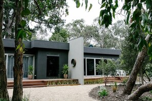 Exterior - Coolart Studios: Studio One (Balnarring)