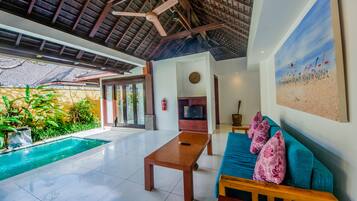 Design Villa | Living area | Flat-screen TV