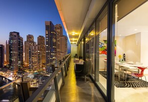 تناول الطعام بالخارج