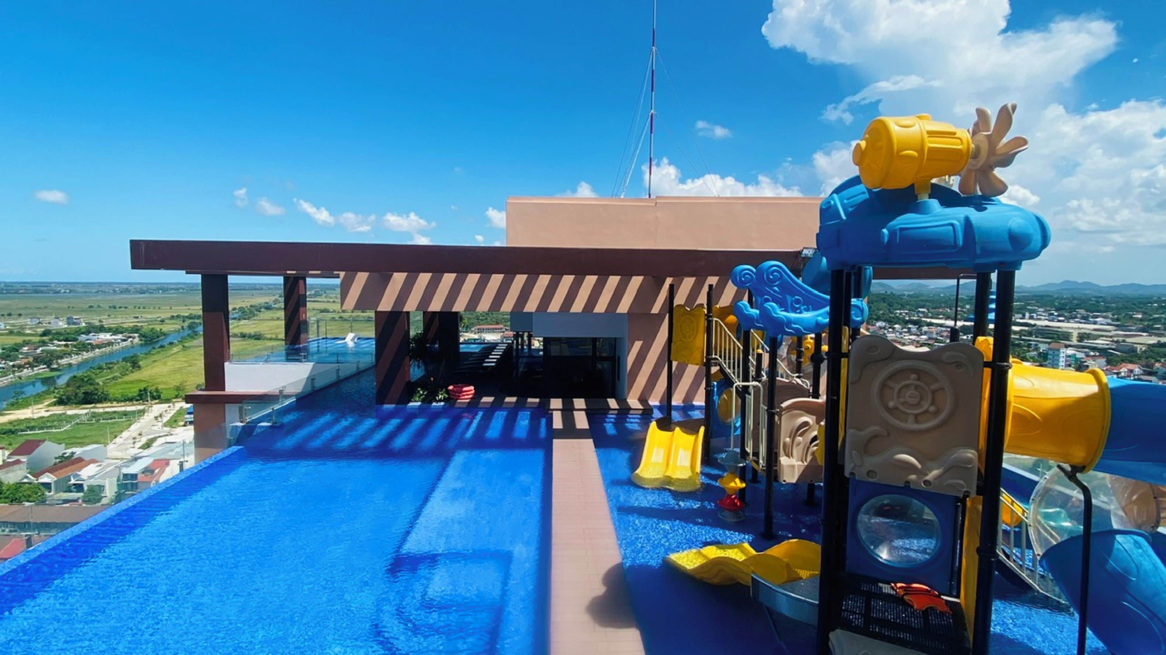 Rooftop pool