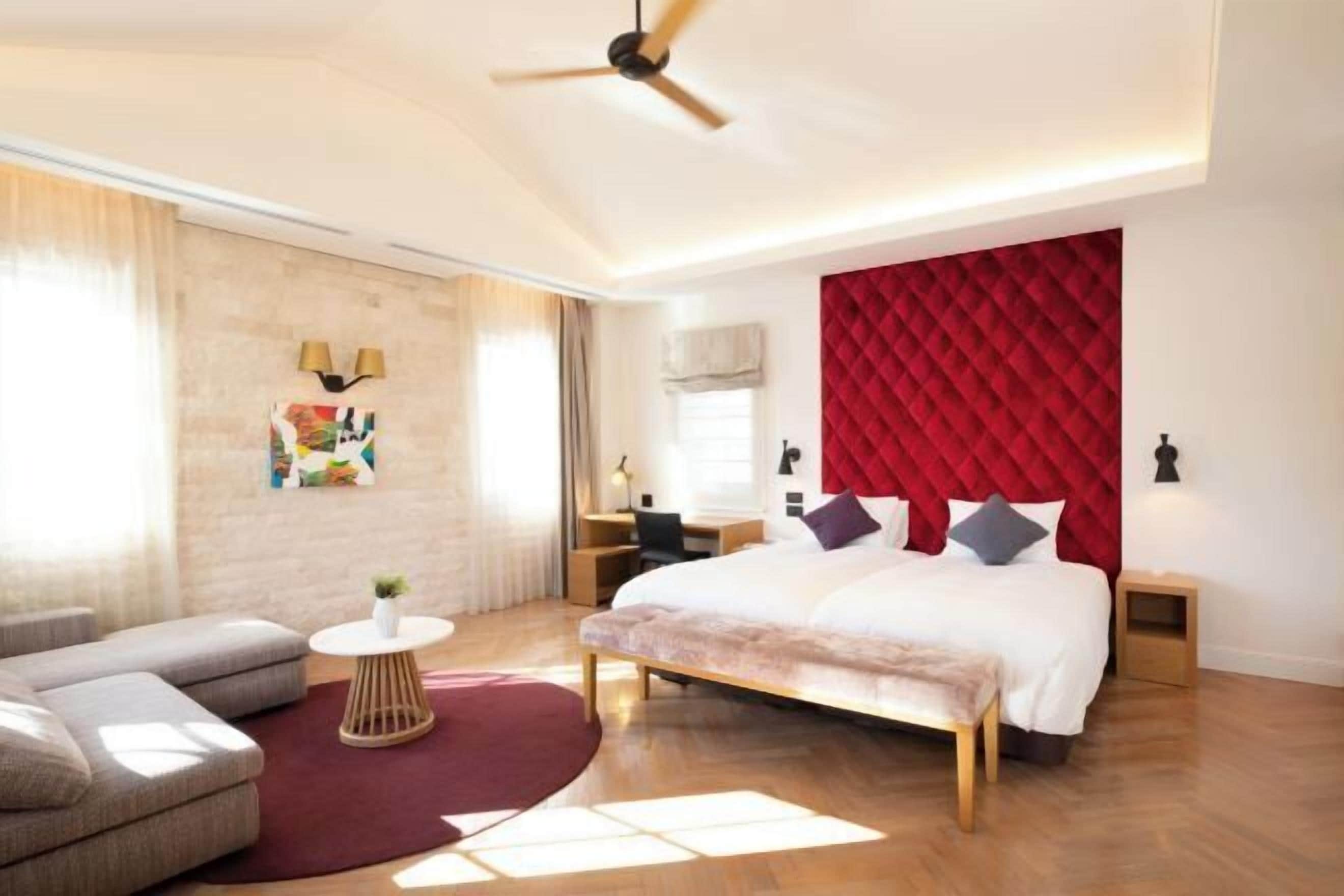 Literie de qualité supérieure, couette en duvet d'oie, minibar