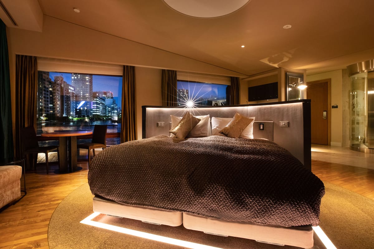 Luxury Double Room, Sea View | Premium bedding, down comforters, minibar, in-room safe