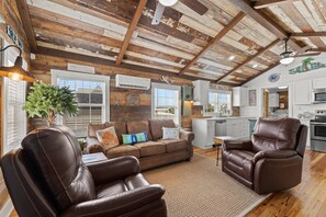 Condo (The Cozy Cottage (3/2)) | Exterior - The Cozy Cottage (Panama City Beach)