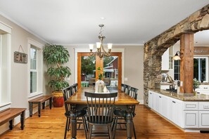 Dining - World Renowned Roloff Farms, Billiards, Game Room, On Acres of Farmland (Hillsboro)