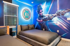 8 chambres, fer et planche à repasser, Wi-Fi, draps fournis