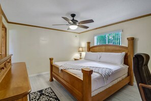House (228 Bay Shore Dr) | Exterior - 228 Bay Shore Dr (Cape Coral)