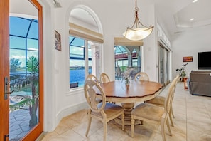 House (4604 NW 33rd Ter) | Exterior