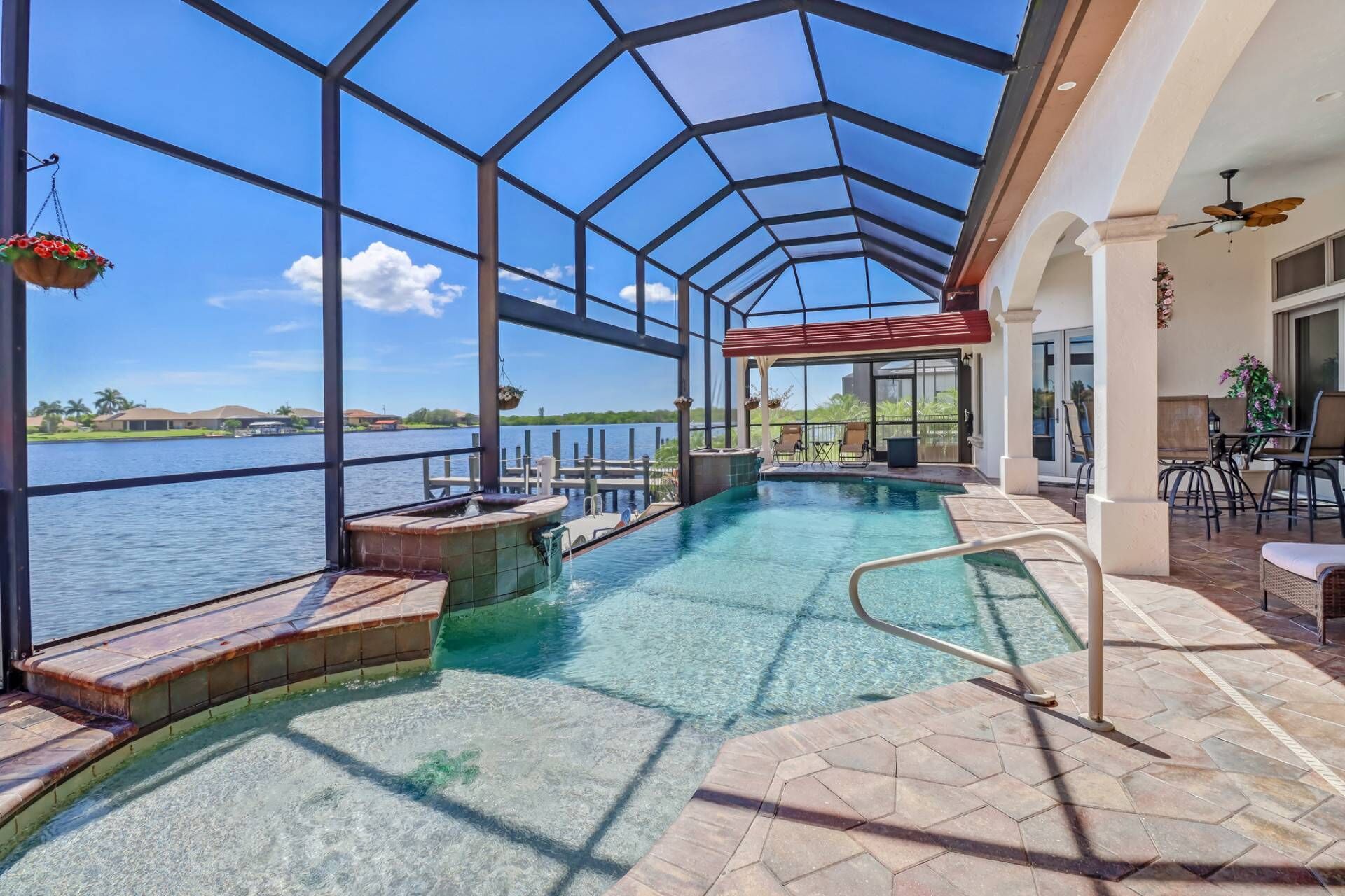House (4604 NW 33rd Ter) | Exterior