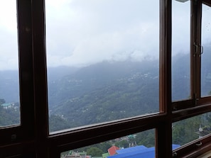 Mountain view - Mash Denzong Shiron (Gangtok)