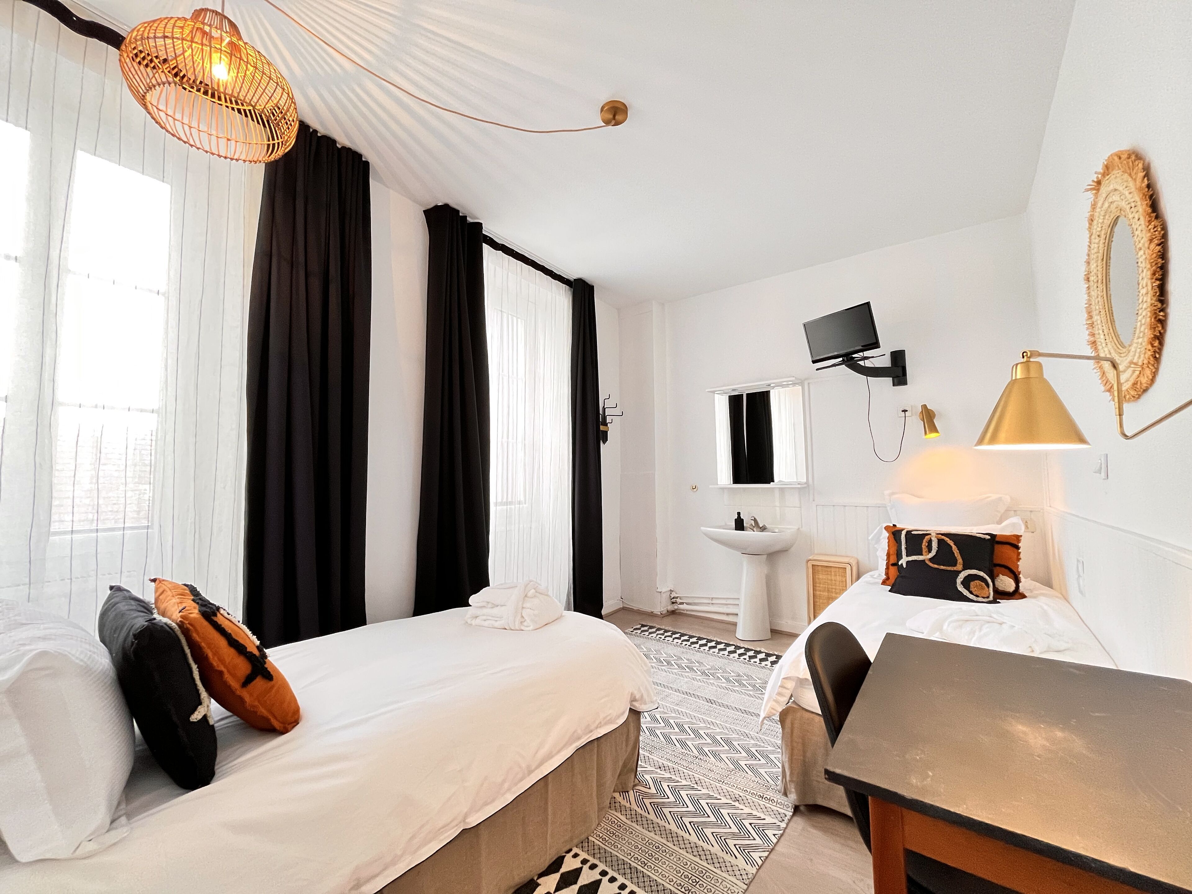 Premium bedding, down duvets, Select Comfort beds, free WiFi
