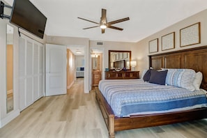 คอนโด (4541 Bay Beach Ln #345) | บริเวณภายนอก
