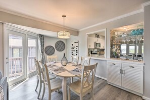 Dining - Hot Tub Access: Fantastic Condo in Hot Springs! (Hot Springs)