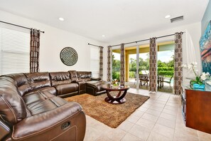 TV - Spectacular Home near Disney with Private Pool and WaterPark & Resort Access at. (Kissimmee)