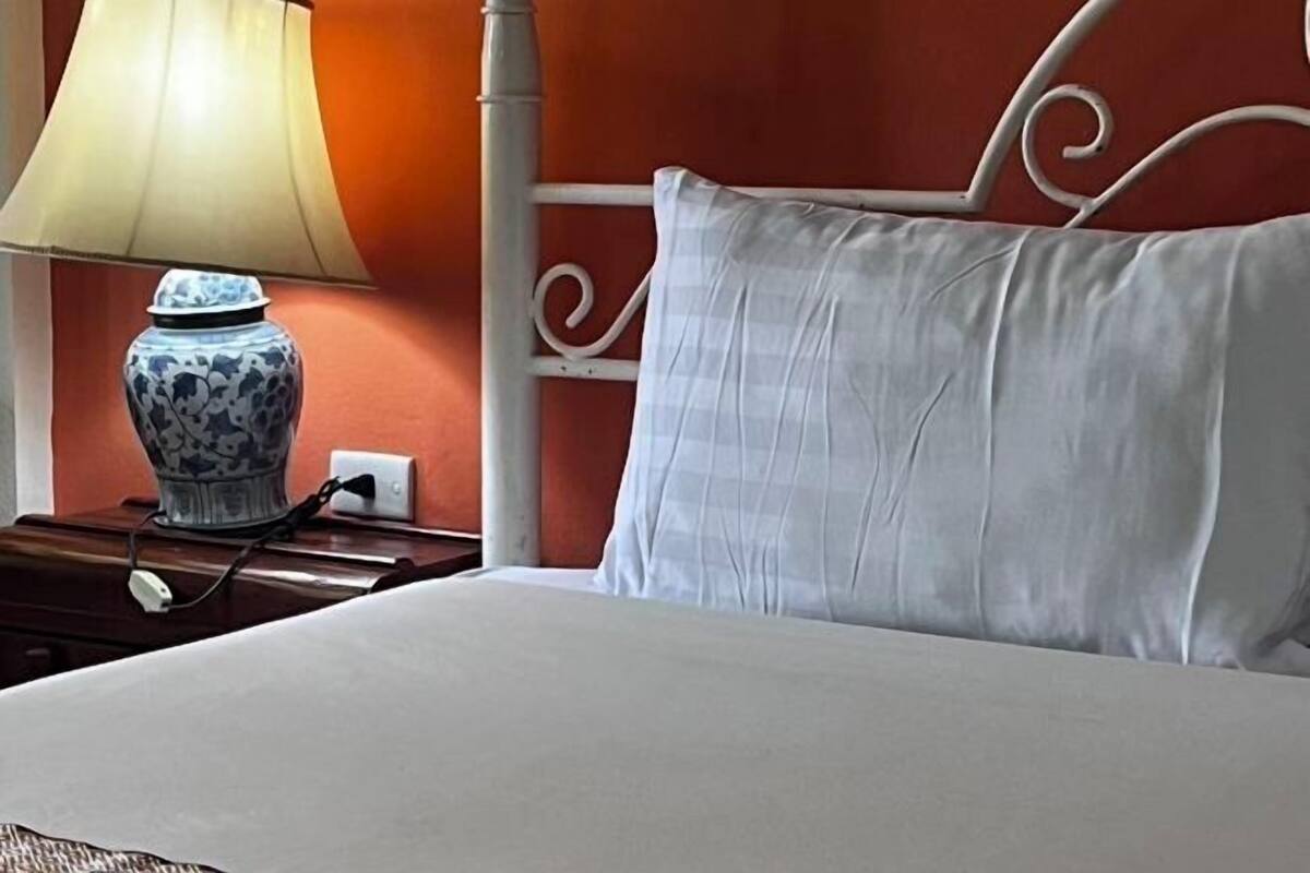 Down comforters, memory foam beds, in-room safe, soundproofing