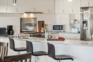 Fridge, microwave, oven, dishwasher - Hakuna Matata on Kiap in Yunderup (South Yunderup)