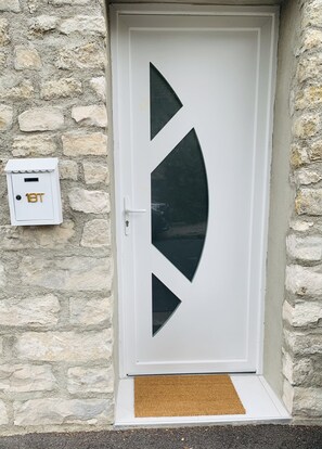 تفاصيل الفندق من الخارج