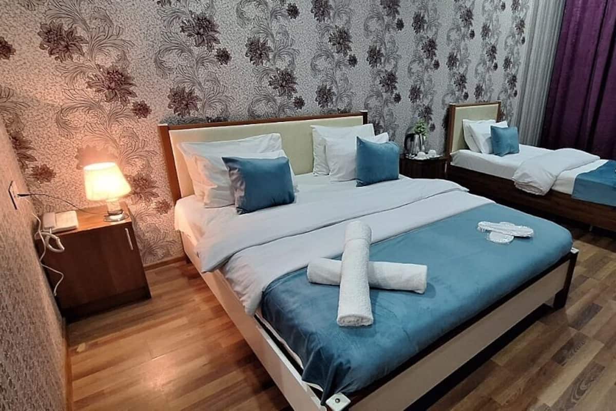 Chambre Triple Classique | Literie hypoallergénique, minibar