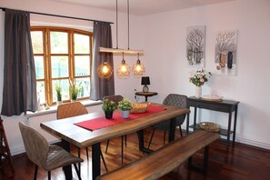 Dining - 4* - Holiday home with 125 sqm, under thatch in Holstein Switzerland (Lebrade)