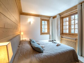 3 bedrooms, free WiFi, bed sheets