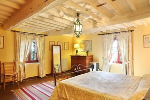 6 多间卧室、熨斗/熨衣板、旅行婴儿床、免费 WiFi