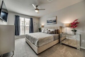 2 bedrooms, in-room safe, desk, iron/ironing board