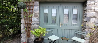 Quiet Country Cottage close to Dublin City & Airport