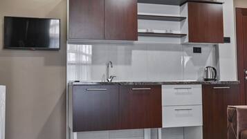 Royal Apartment | Private kitchen | Fridge