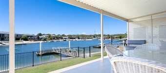 Moondance 2 - Canal front duplex