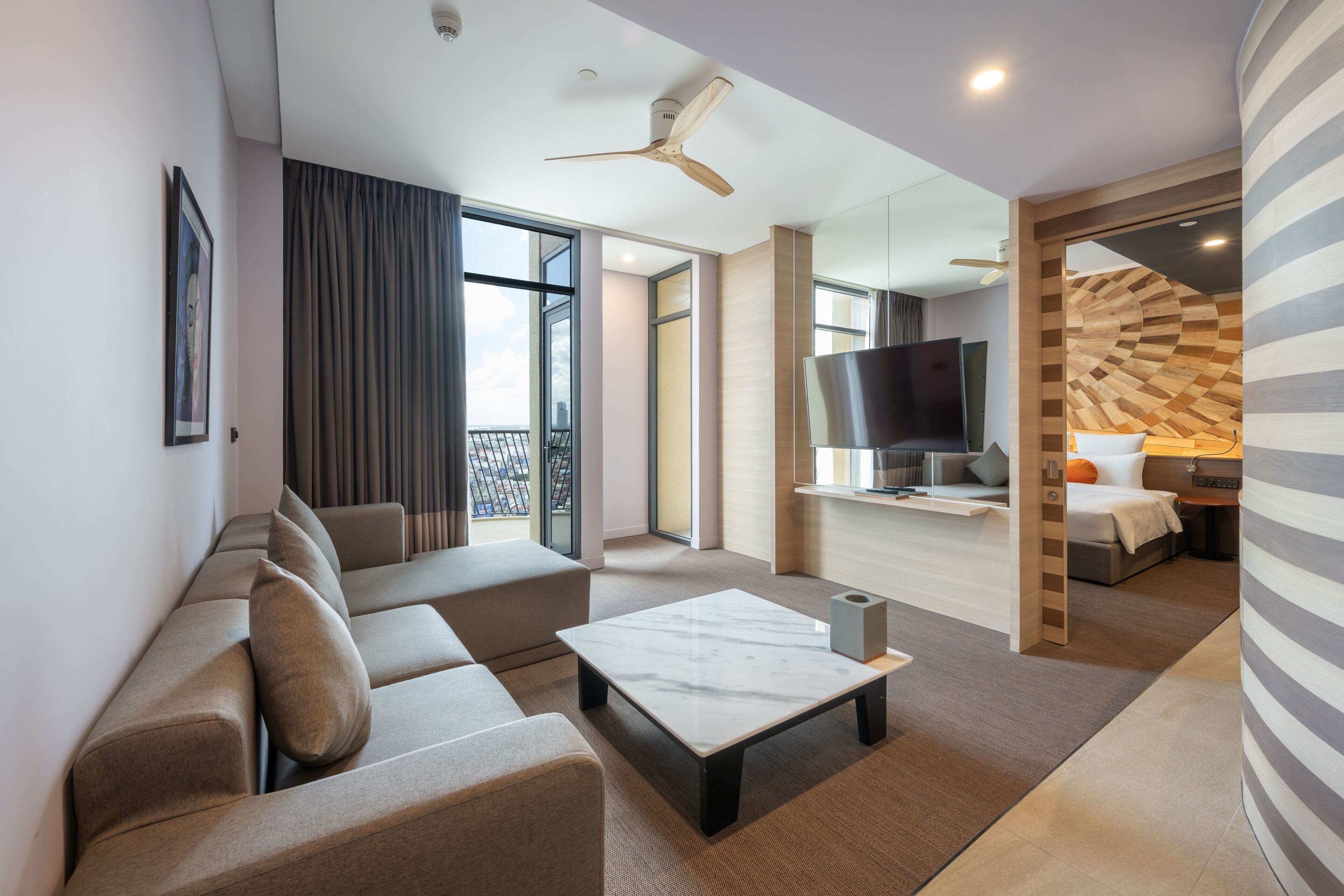 Foto - SUN & MOON, Riverside Hotel